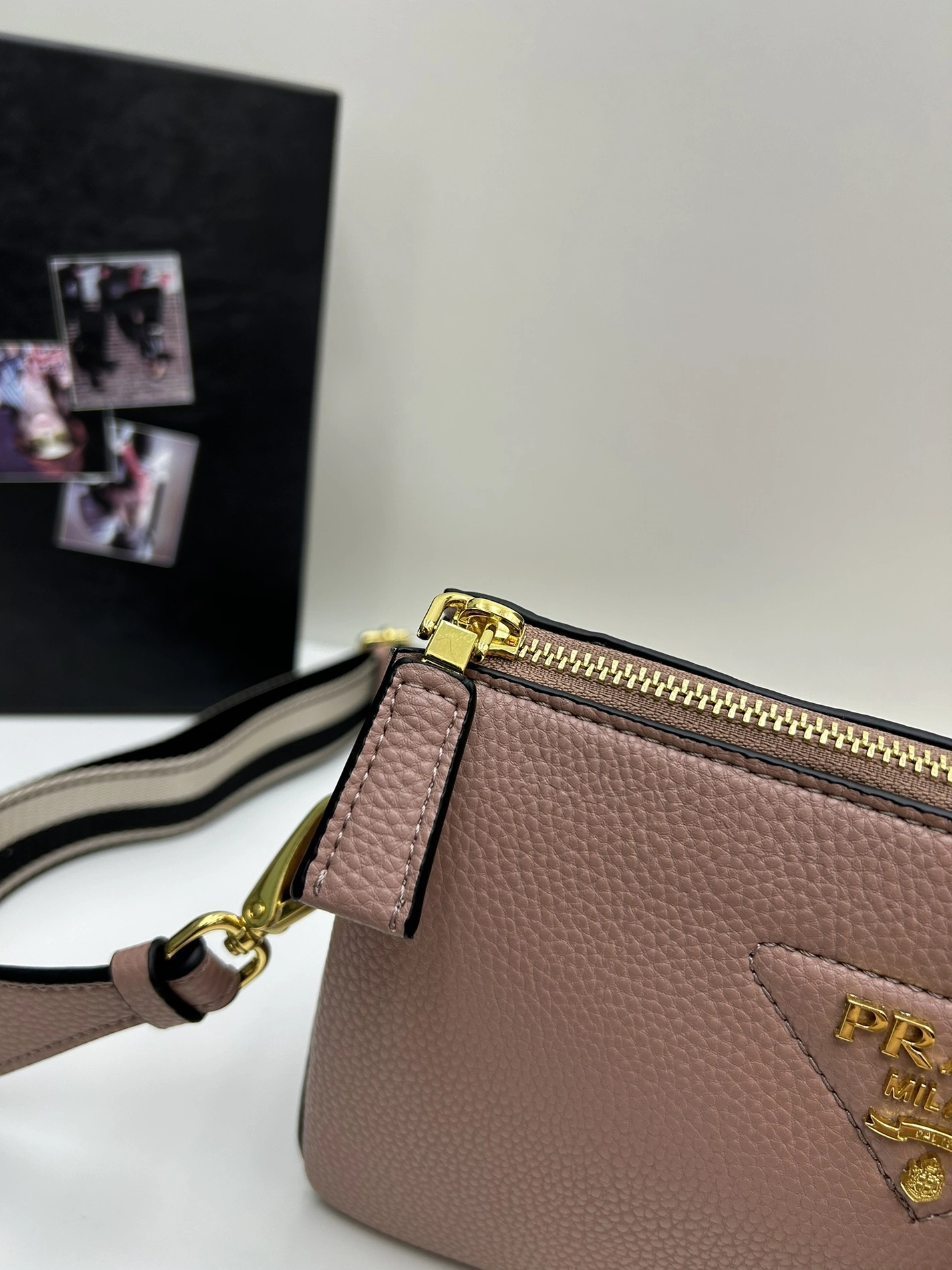 Bold 4038 Prada AAA Quality Messenger Bags For Women