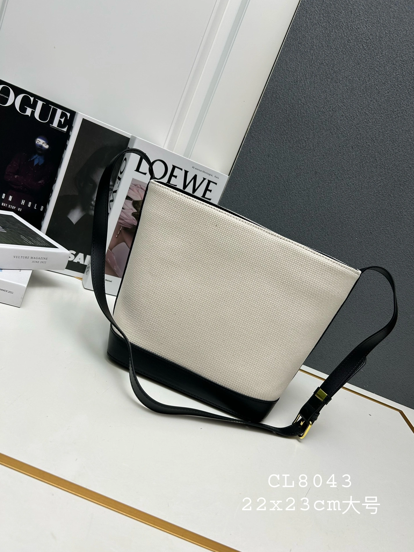 Bold 409 Celine AAA Quality Messenger Bags For Women