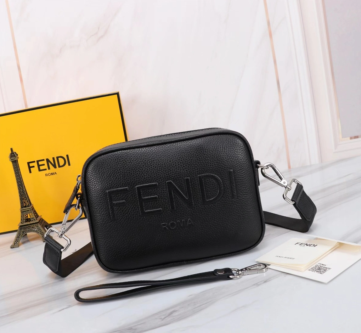 Bold 4133 Fendi AAA Man Messenger Bags