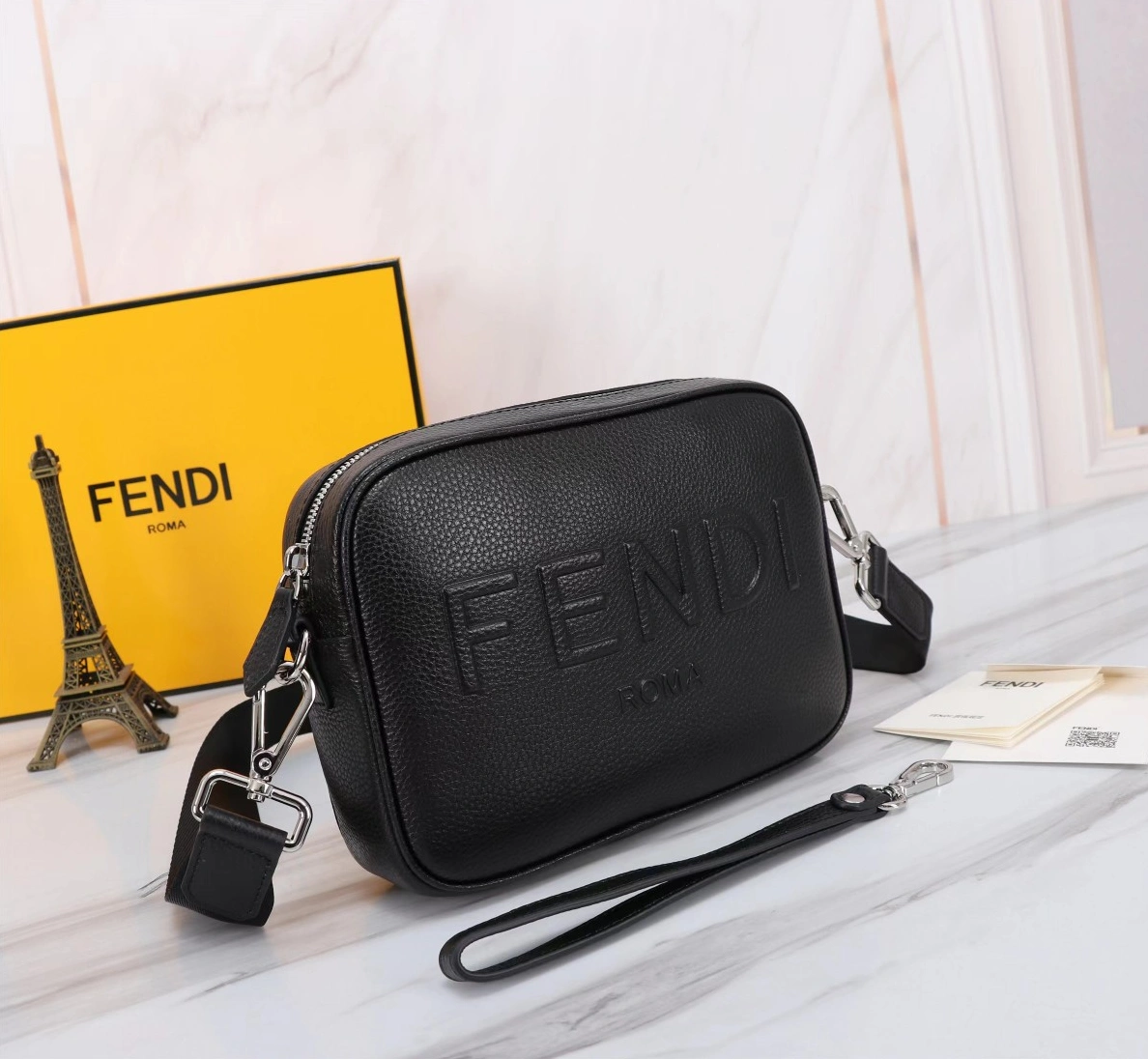 Bold 4133 Fendi AAA Man Messenger Bags