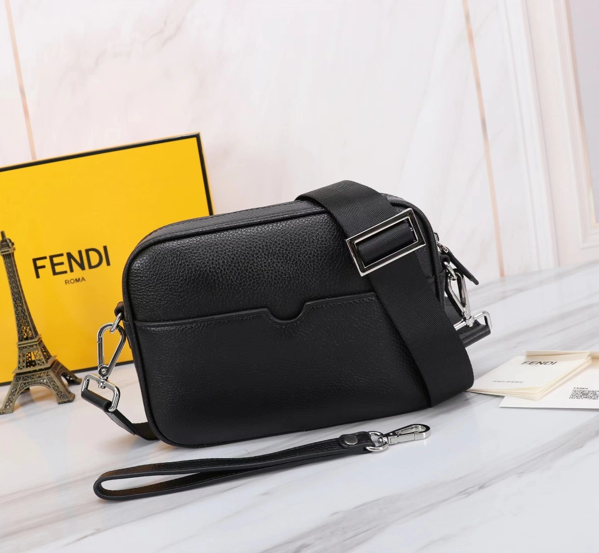 Bold 4133 Fendi AAA Man Messenger Bags