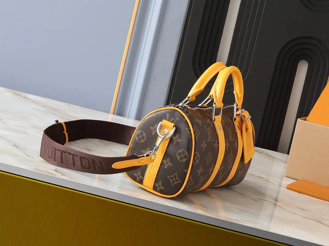 Bold 4176 Louis Vuitton AAA Quality Handbags For Women