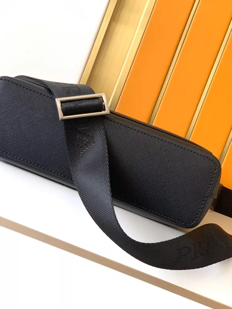 Bold 4242 Prada AAA Man Messenger Bags