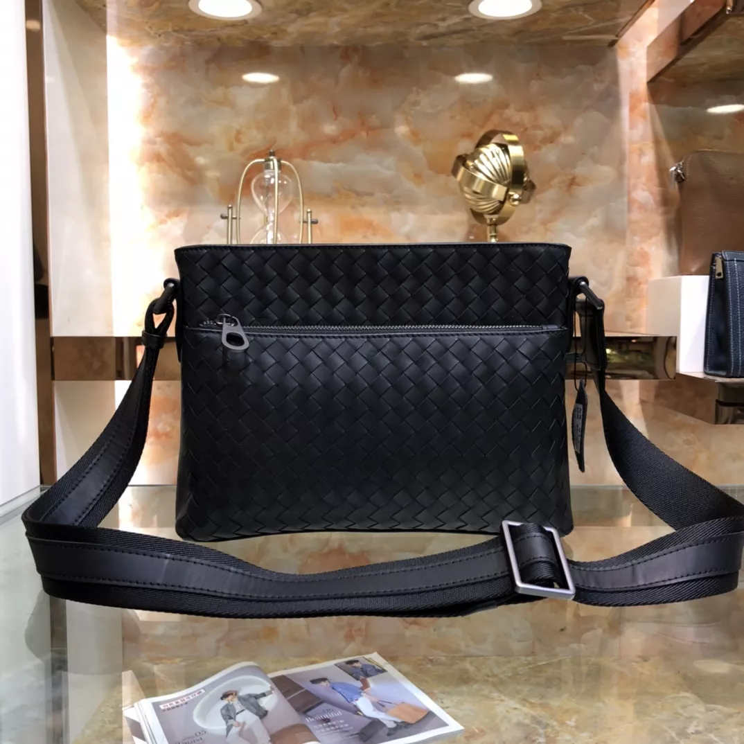 Bold 4489 Bottega Veneta AAA Man Messenger Bags