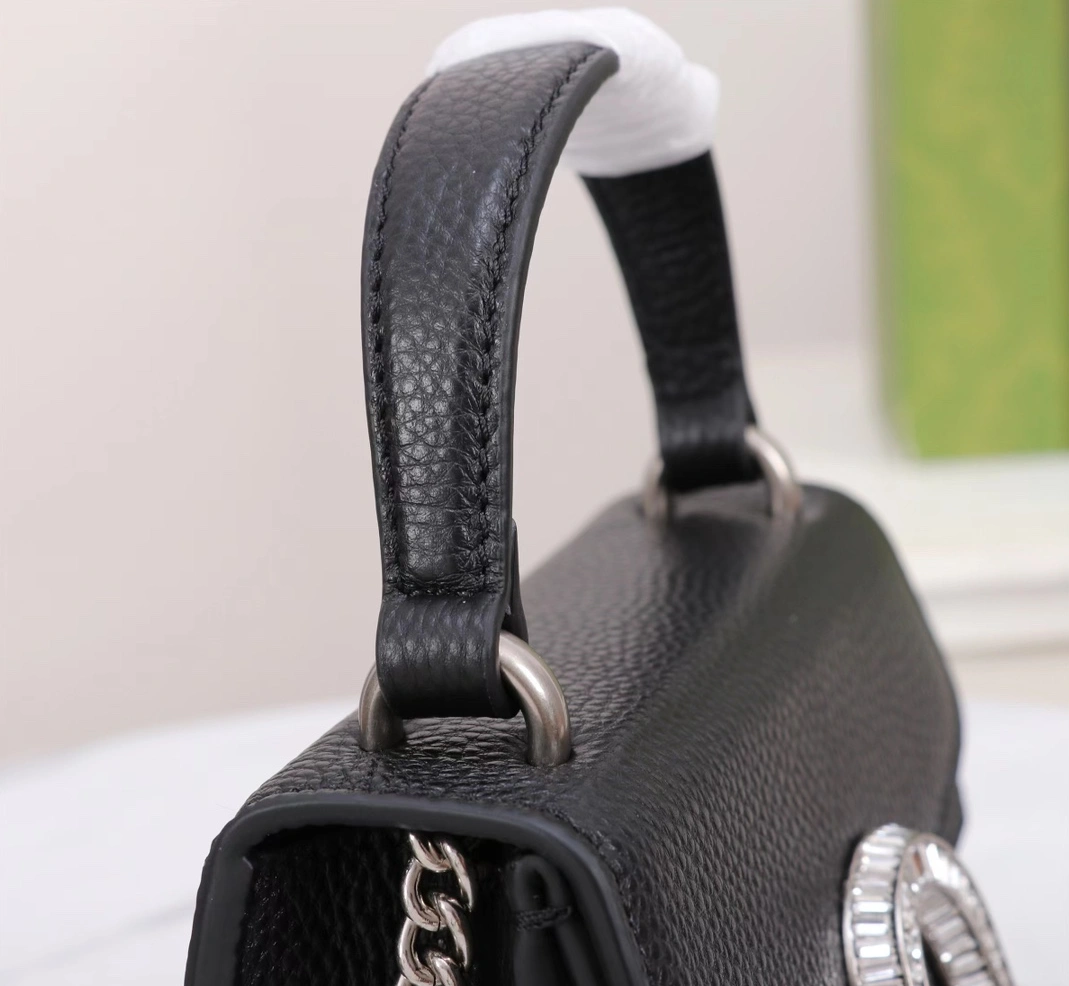 Bold 4538 Gucci AAA Quality Handbags For Women