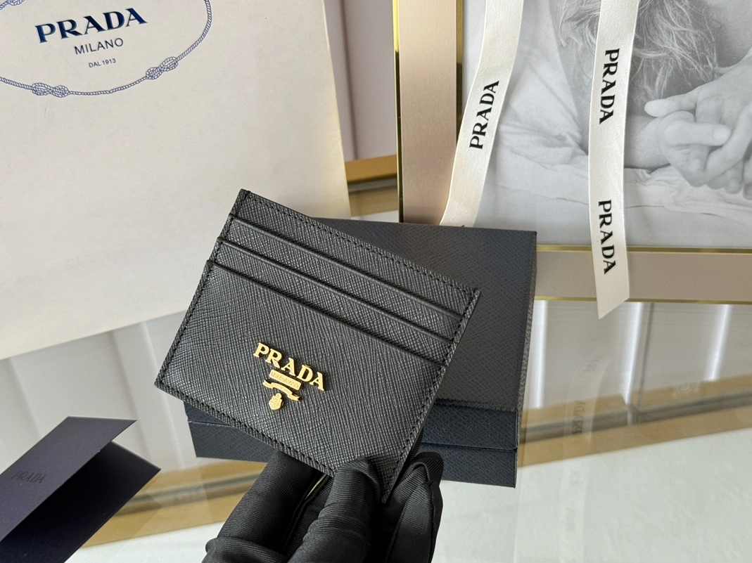 Bold 4588 Prada Card Case For Women
