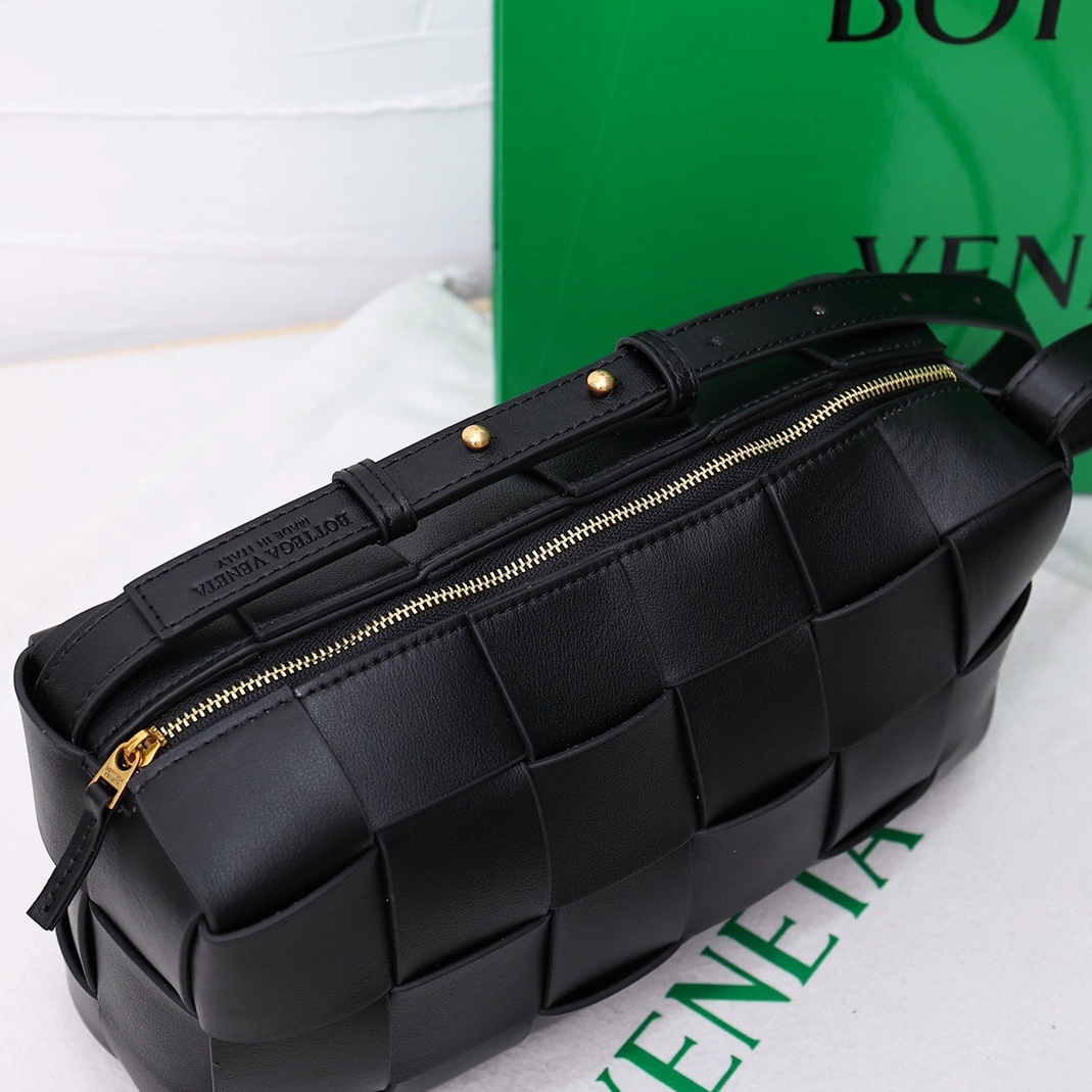 Bold 4597 Bottega Veneta BV AAA Quality Messenger Bags For Women