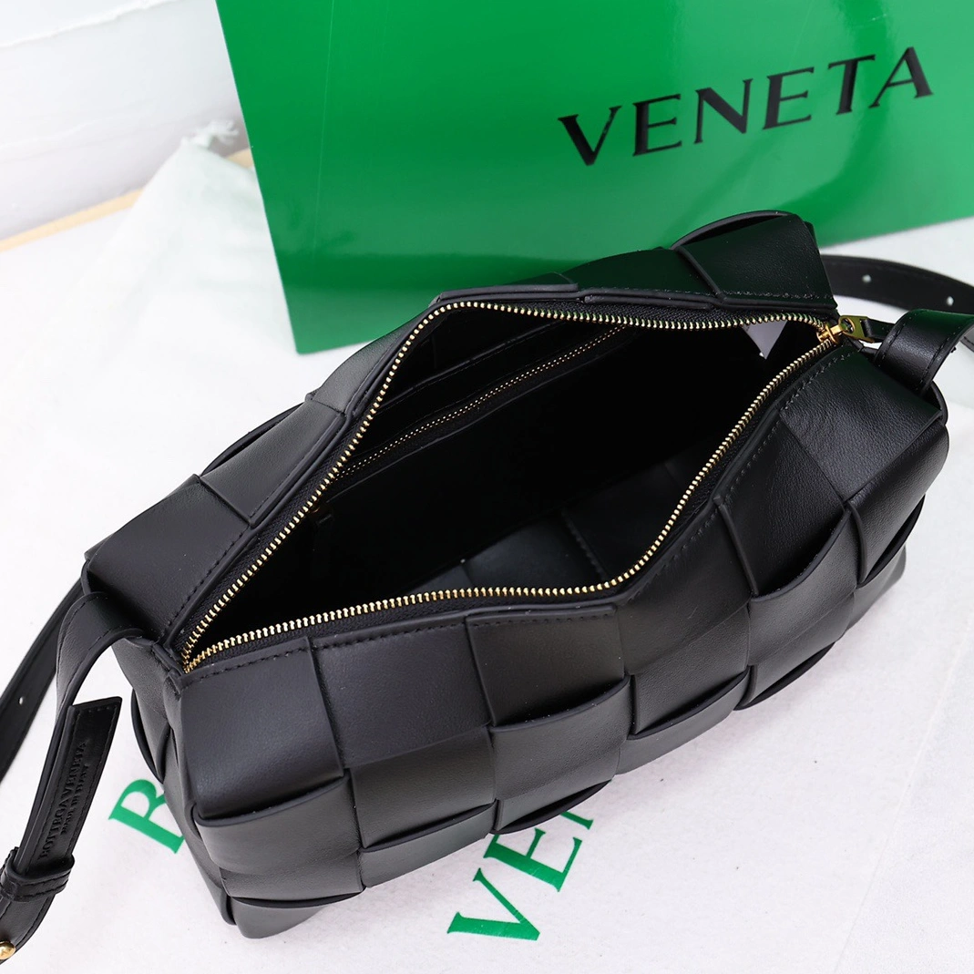 Bold 4597 Bottega Veneta BV AAA Quality Messenger Bags For Women