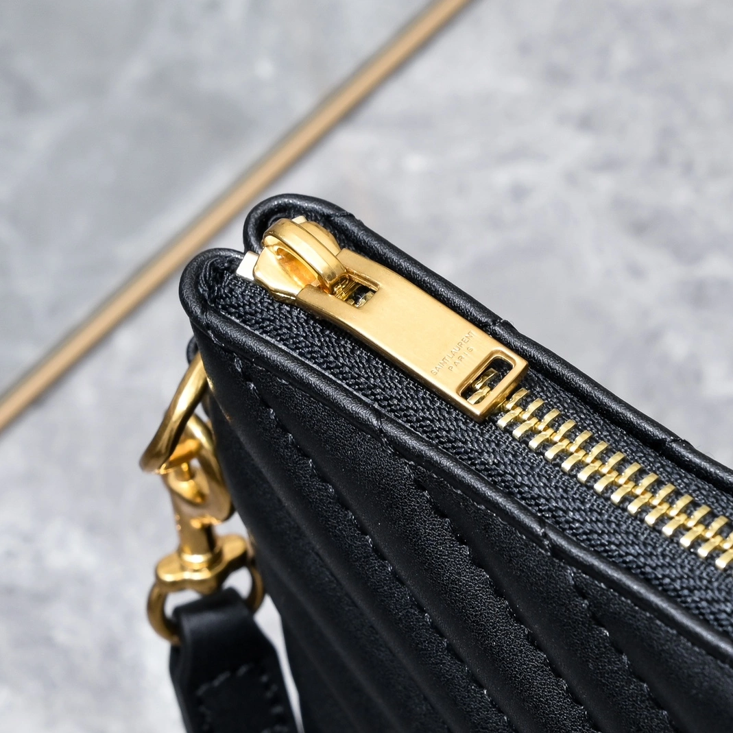 Bold 4675 Yves Saint Laurent AAA Quality Wallets For Women