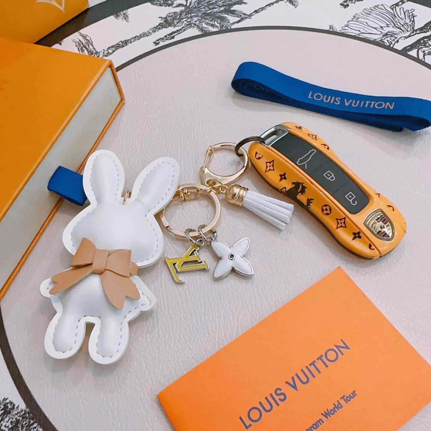 Bold 4687 Louis Vuitton LV Key Holder And Bag Buckle