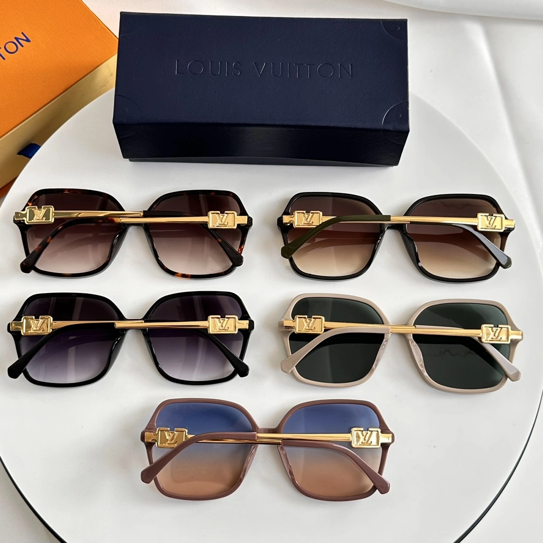 Bold 4796 Louis Vuitton AAA Quality Sunglasses