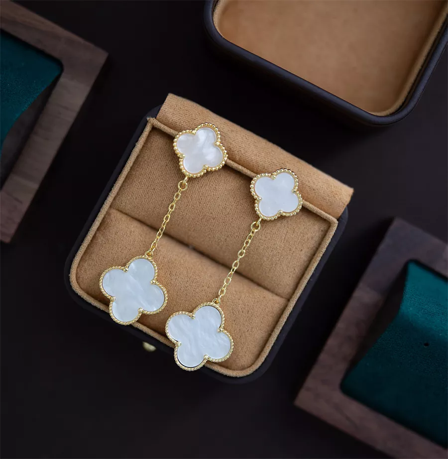 Bold 4894 Van Cleef & Arpels Earrings For Women