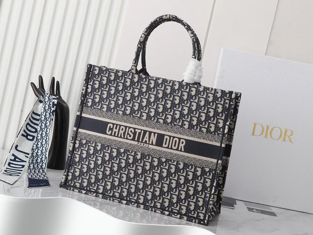 Bold 5012 Christian Dior AAA Quality Tote-Handbags For Women