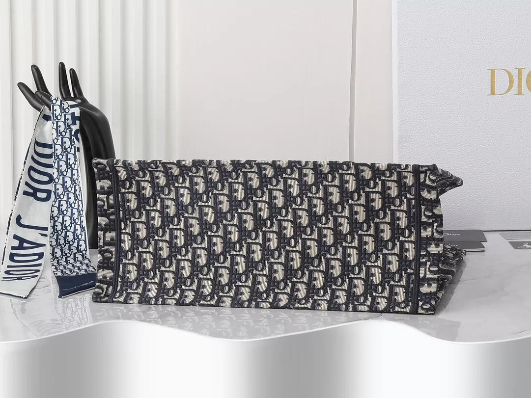 Bold 5012 Christian Dior AAA Quality Tote-Handbags For Women