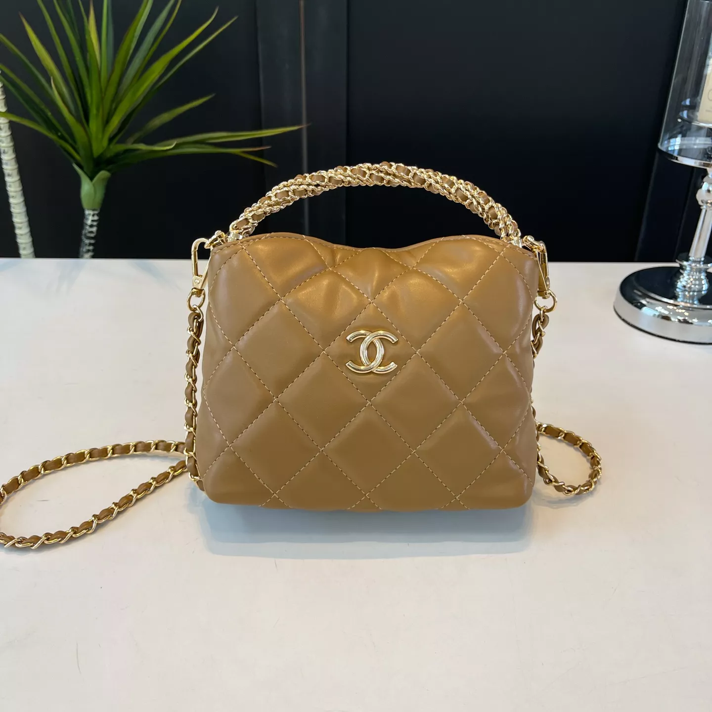 Bold 502 Chanel Messenger Bags For Women