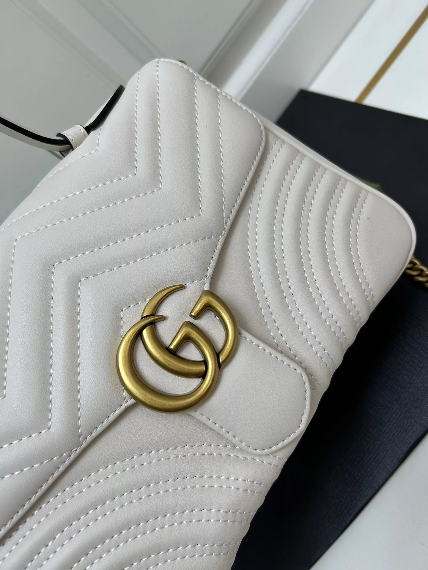 Bold 5108 Gucci AAA Quality Messenger Bags For Women