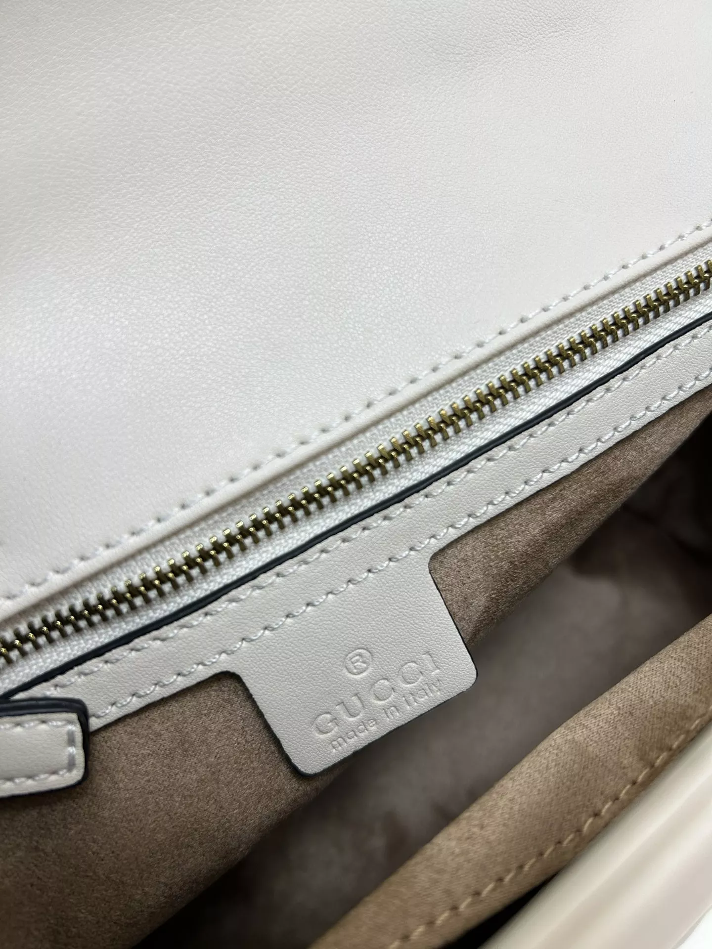 Bold 5108 Gucci AAA Quality Messenger Bags For Women