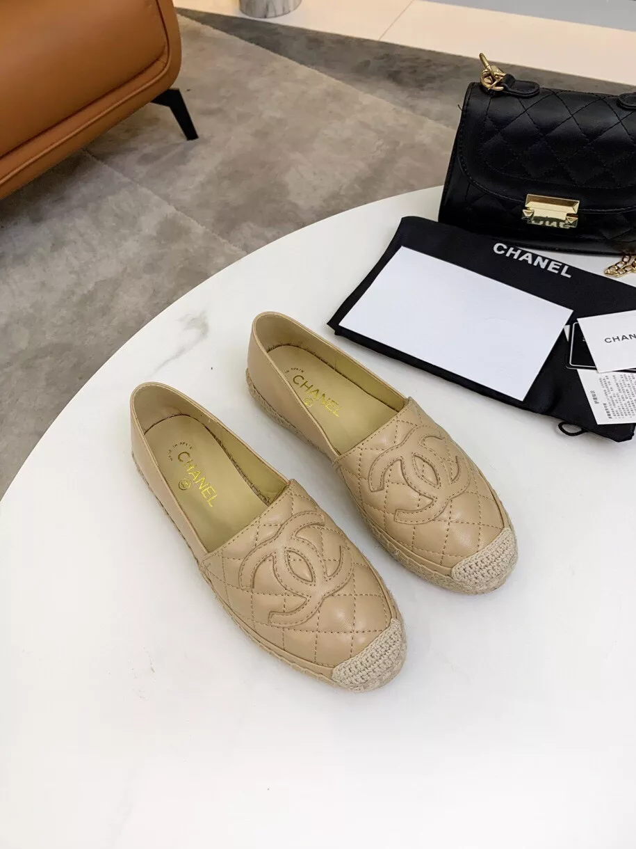 Bold 516 Chanel Flat Shoes For Women
