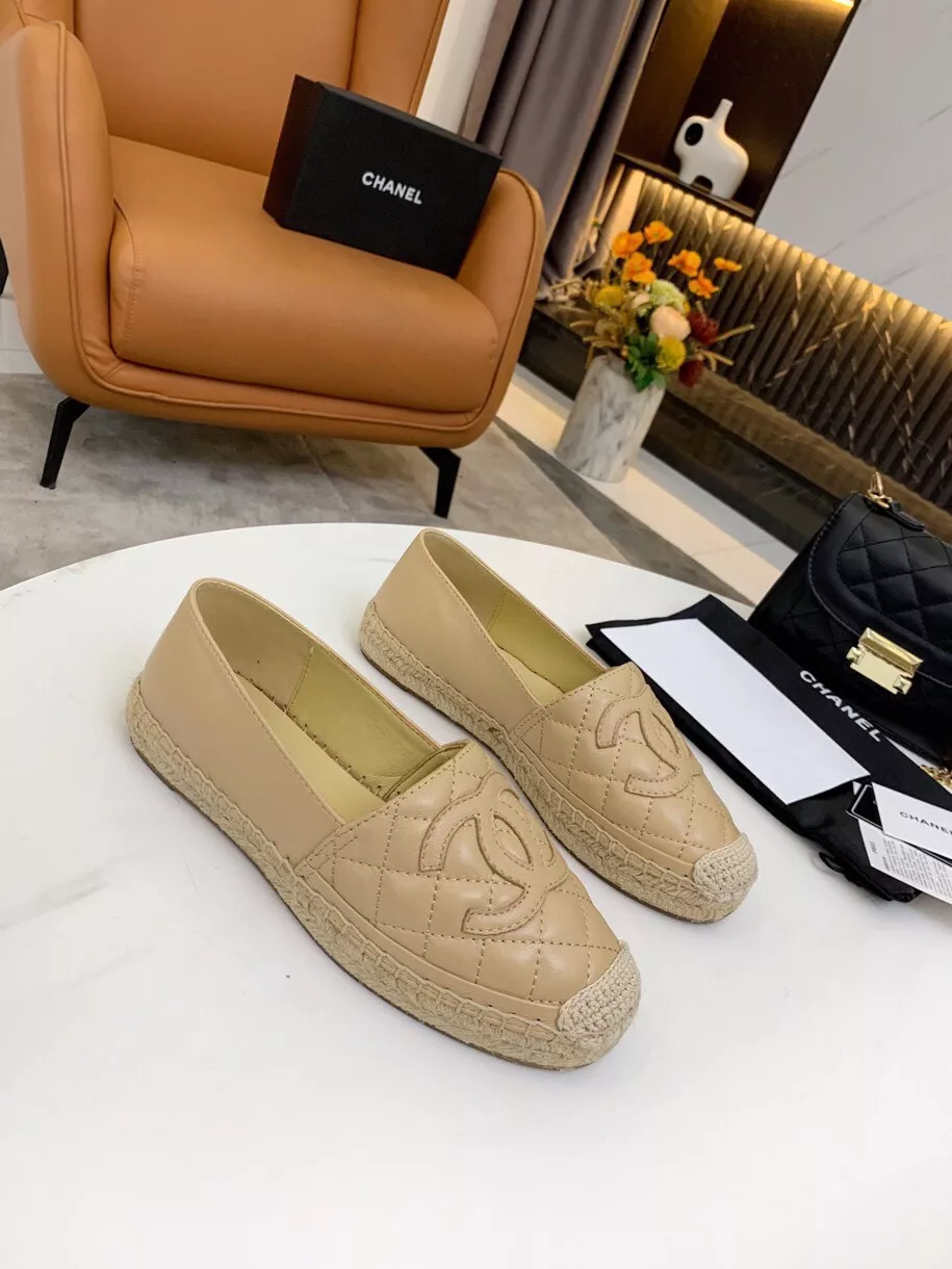 Bold 516 Chanel Flat Shoes For Women