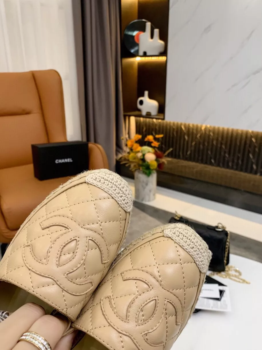Bold 516 Chanel Flat Shoes For Women