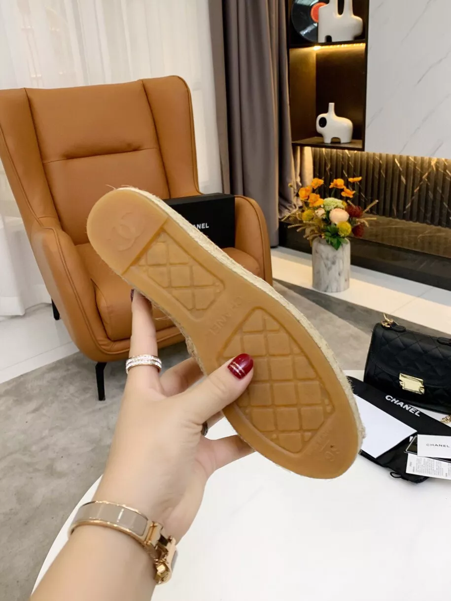 Bold 516 Chanel Flat Shoes For Women