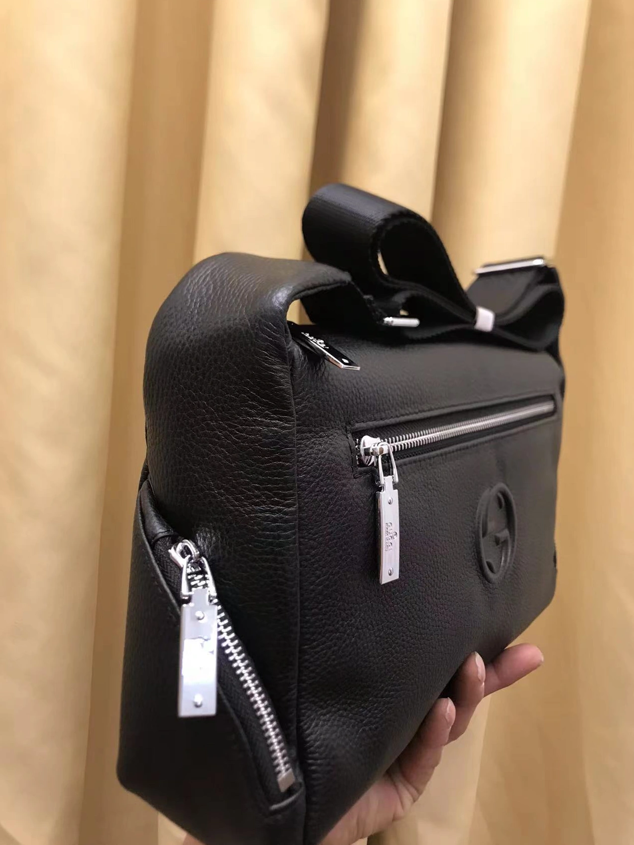 Bold 5355 Gucci AAA Man Messenger Bags