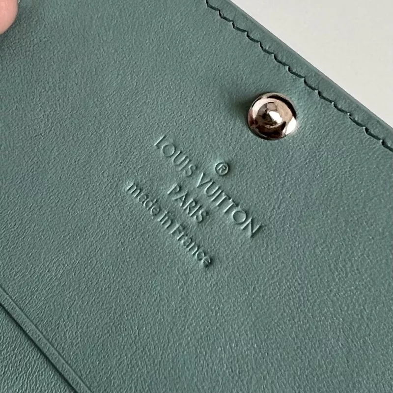 Bold 5488 Louis Vuitton AAA Quality Card Case