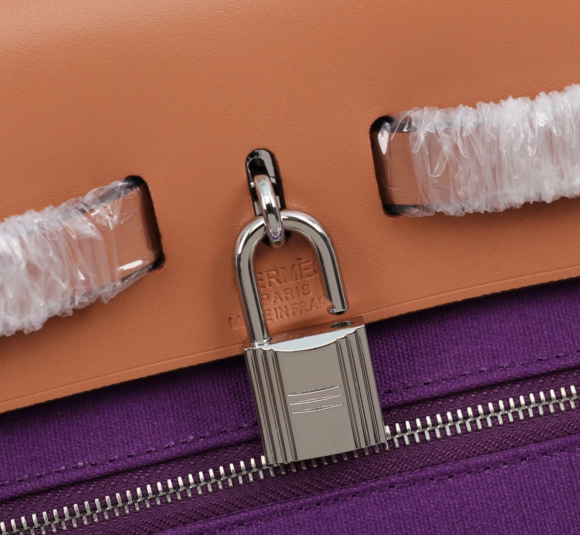 Bold 553 Hermes AAA Quality Handbags For Women