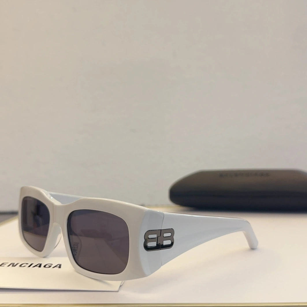 Bold 5813 Balenciaga AAA Quality Sunglasses