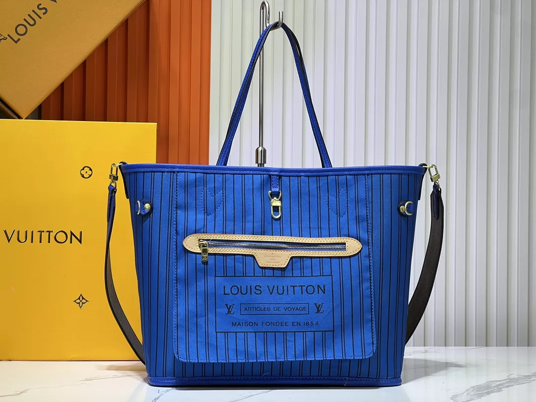 Bold 5819 Louis Vuitton AAA Quality Shoulder Bags For Women