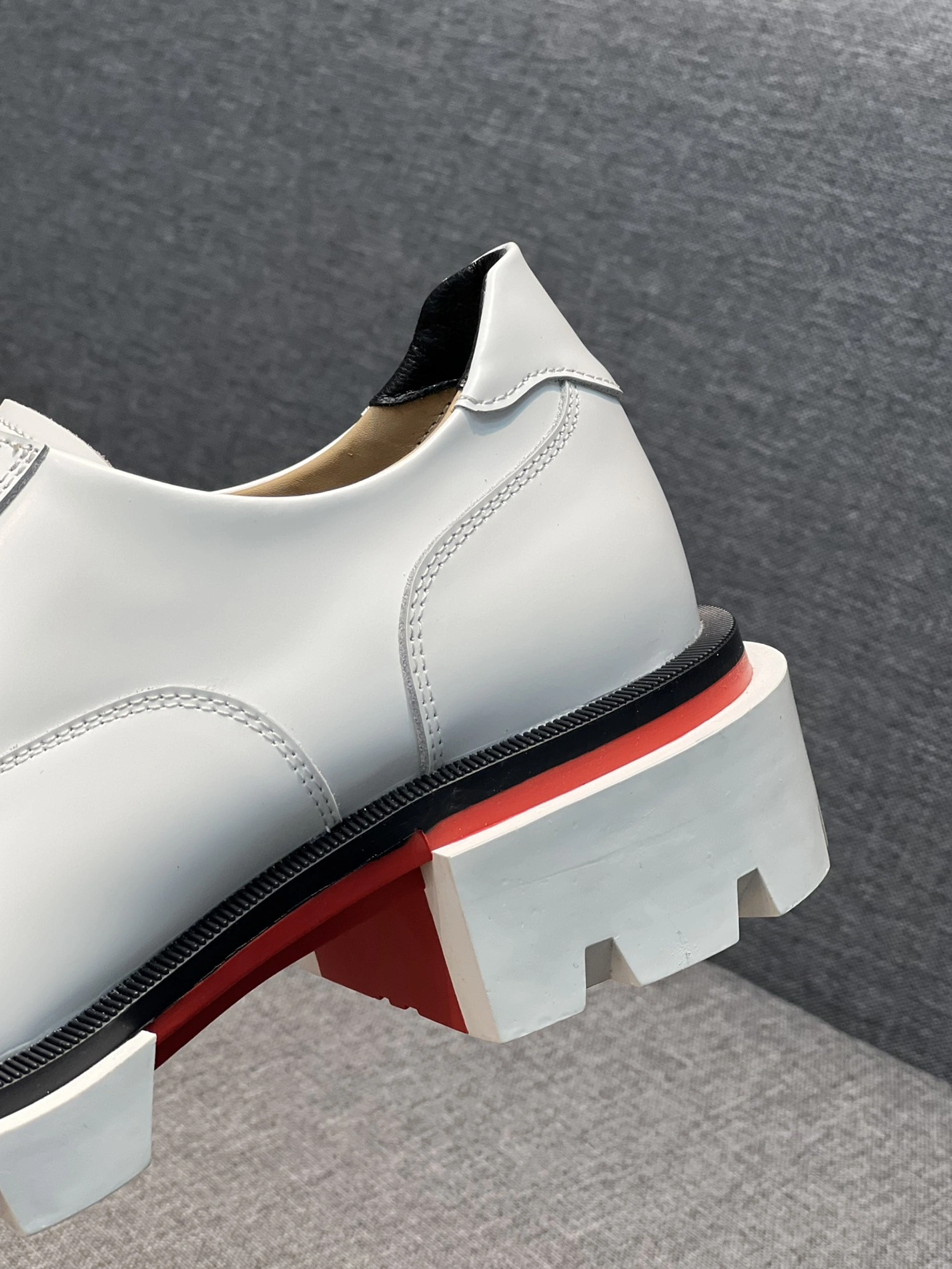Bold 6023 Christian Louboutin Leather Shoes For Men