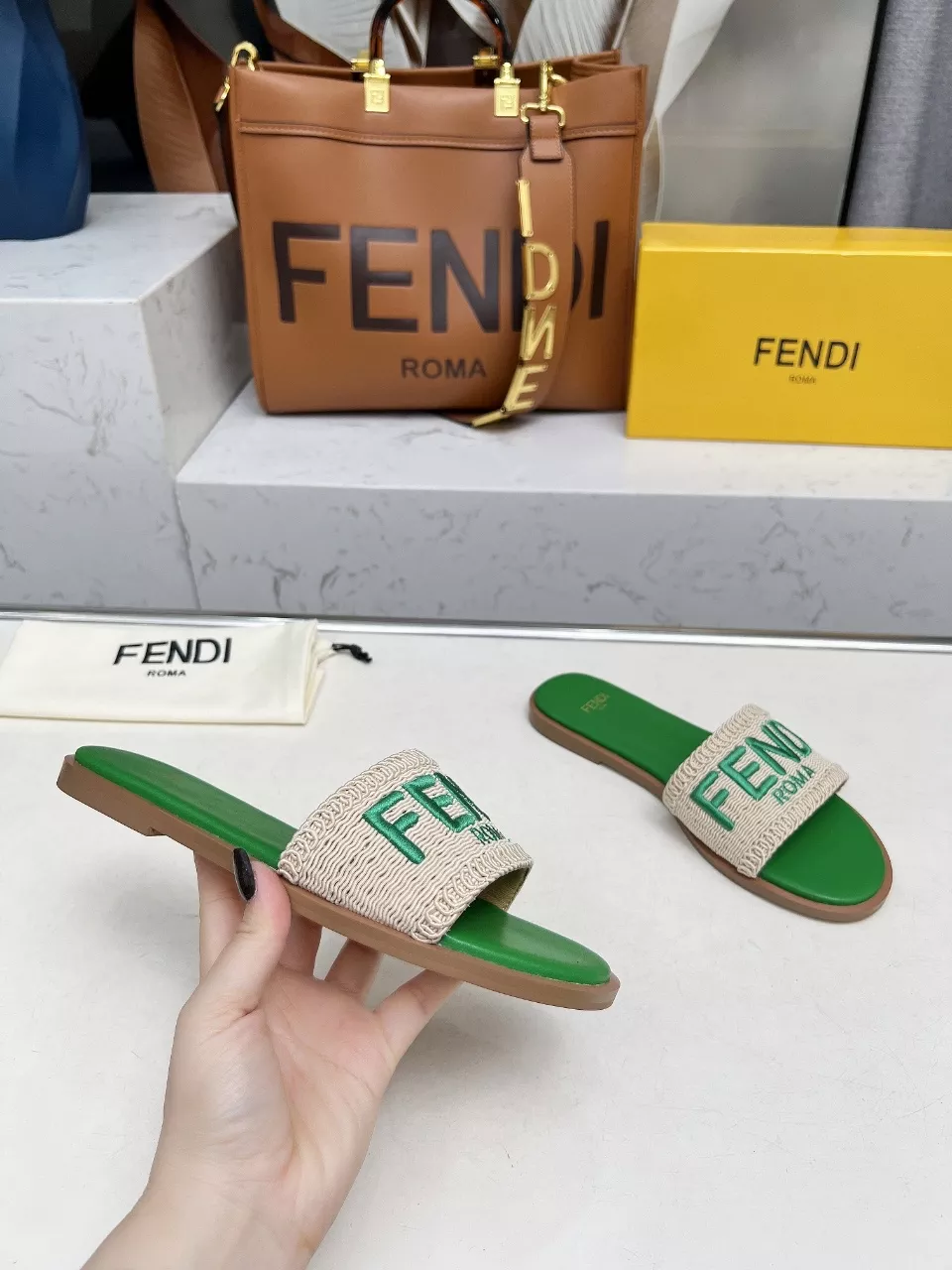 Bold 6222 Fendi Slippers For Women