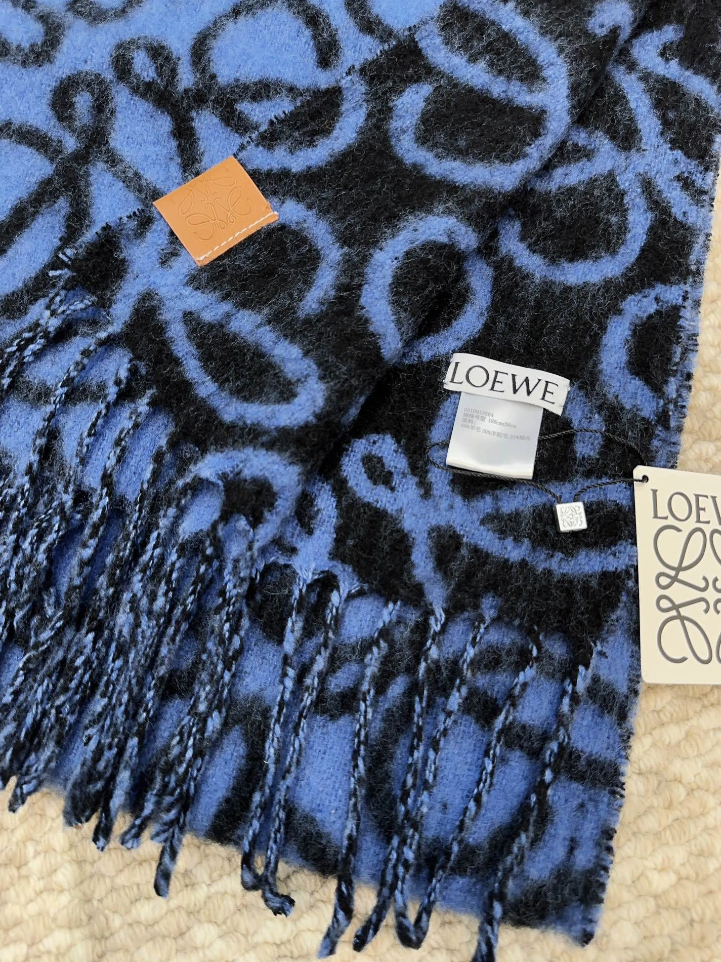 Bold 6358 LOEWE Scarf