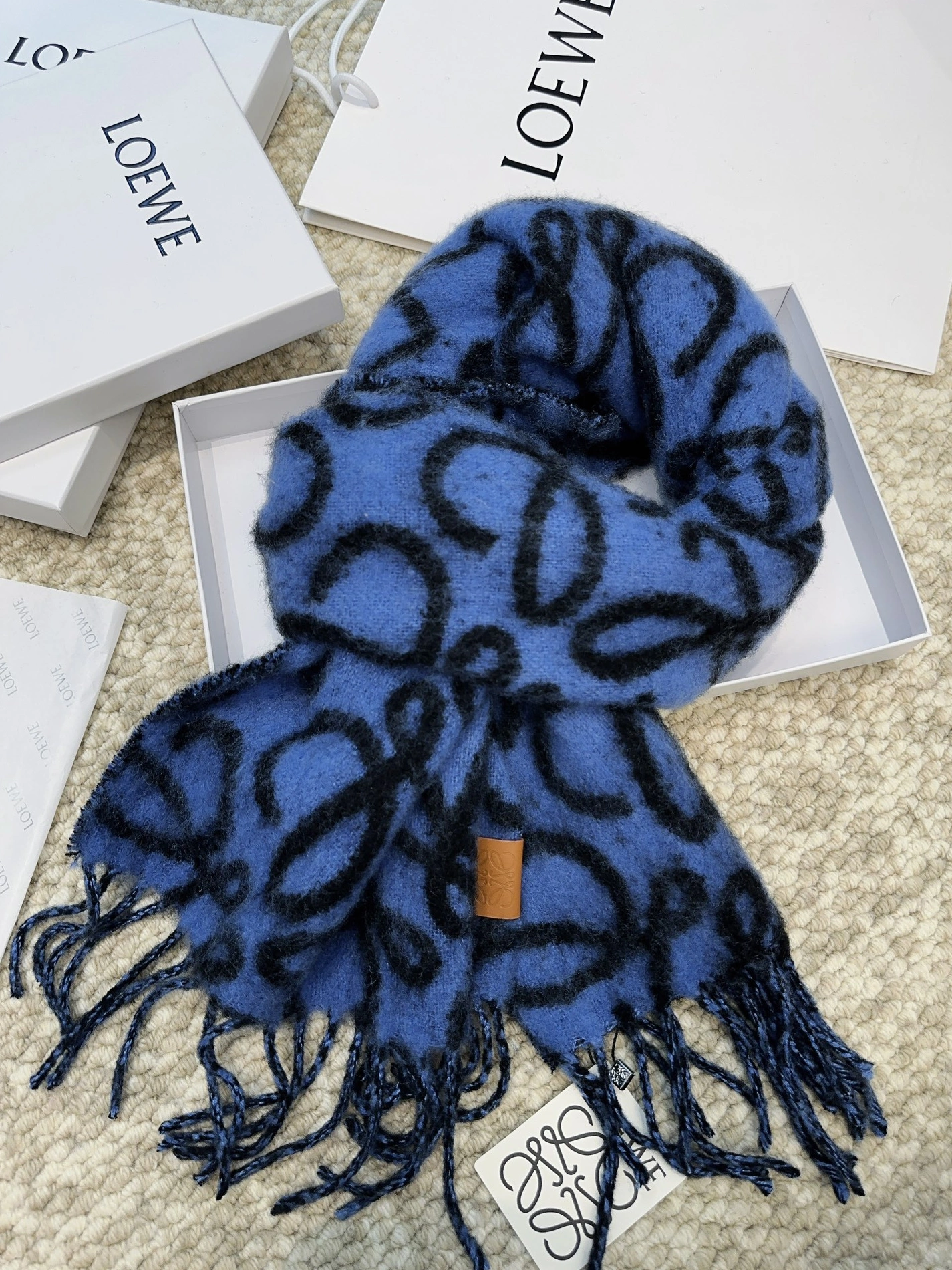 Bold 6358 LOEWE Scarf