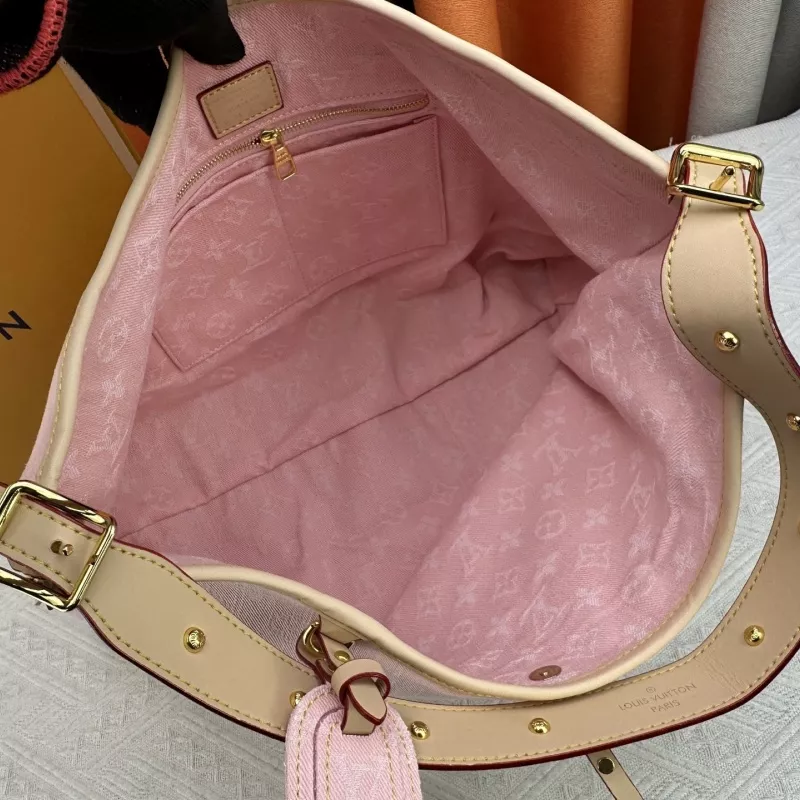 Bold 6412 Louis Vuitton AAA Quality Shoulder Bags For Women