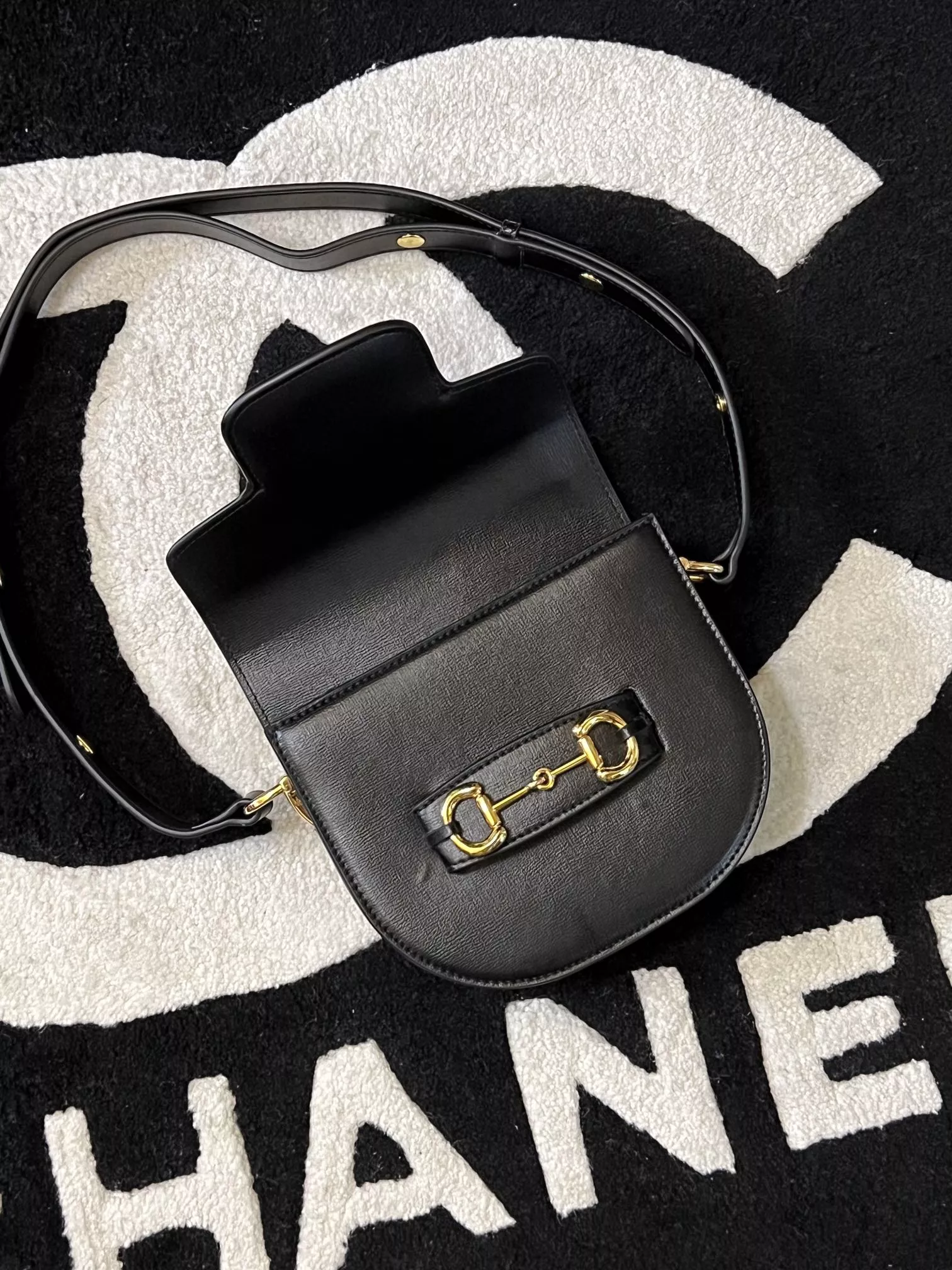 Bold 6435 Gucci AAA Quality Messenger Bags For Women
