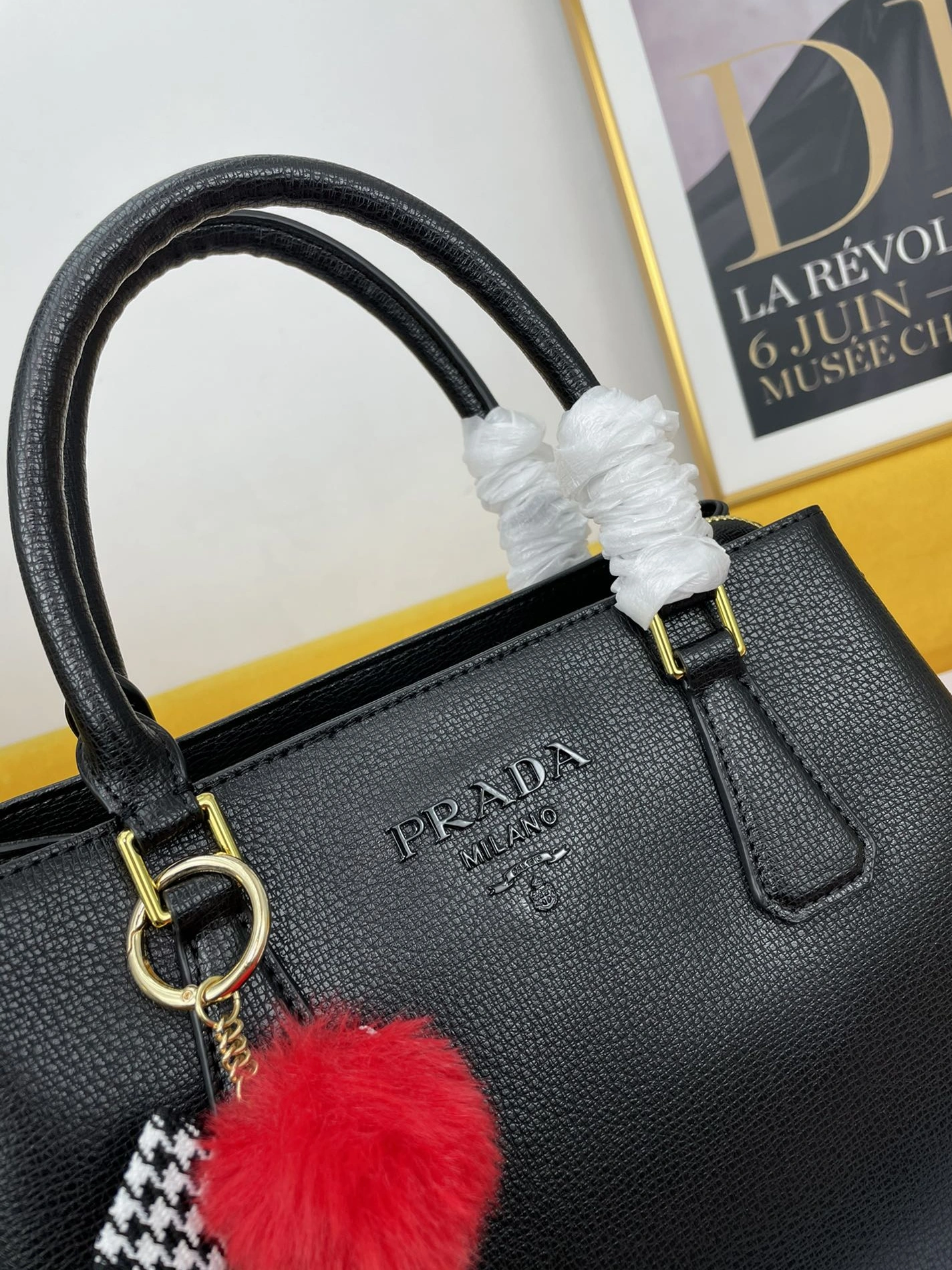 Bold 6515 Prada AAA Quality Handbags For Women