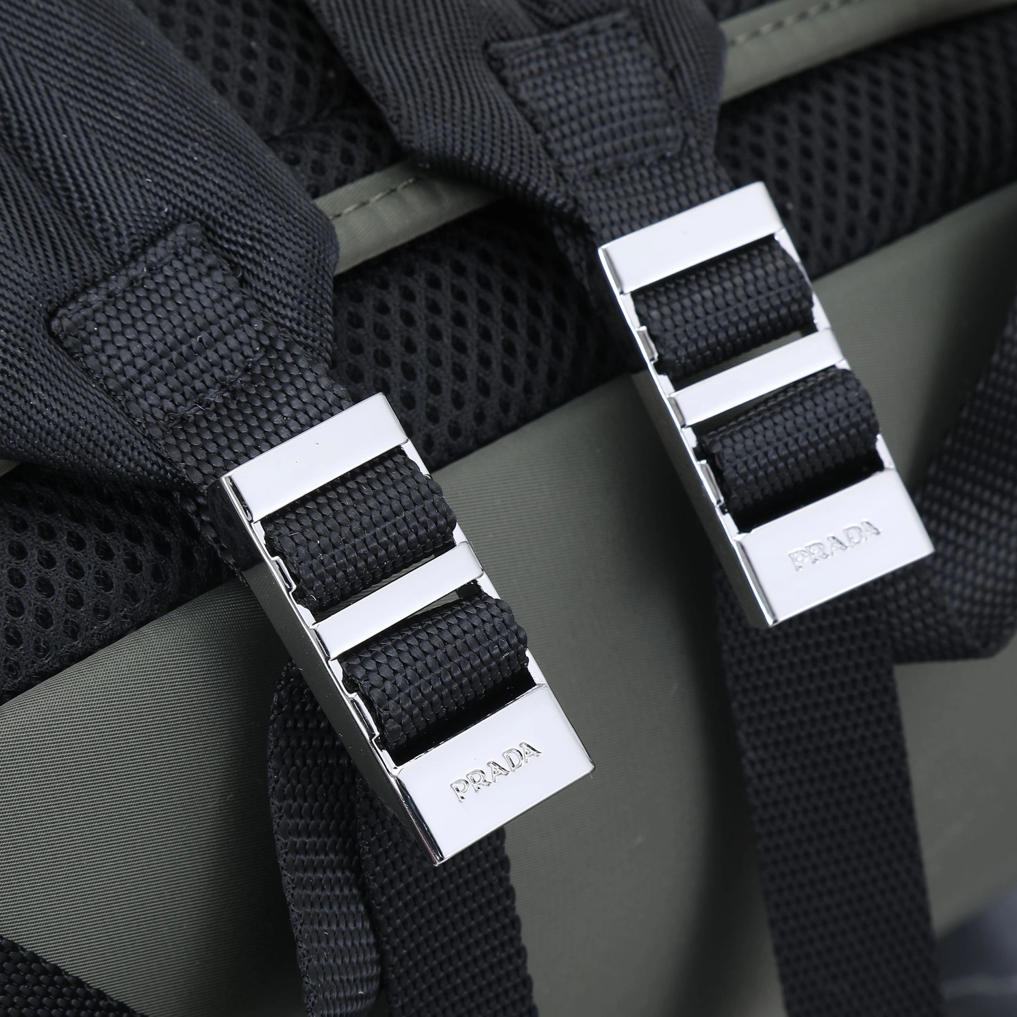 Bold 6640 Prada AAA Man Backpacks