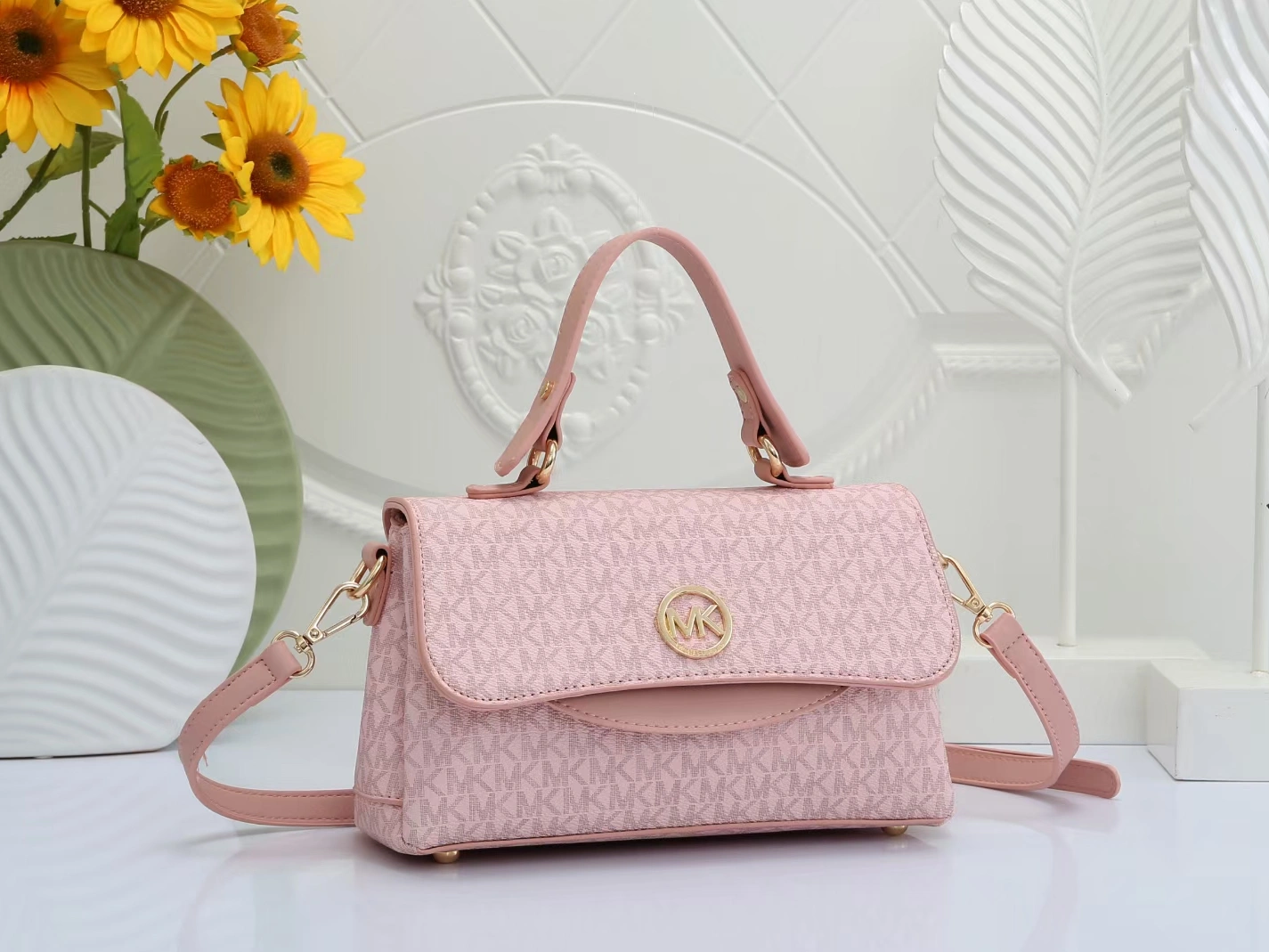 Bold 6747 Michael Kors Messenger Bags For Women