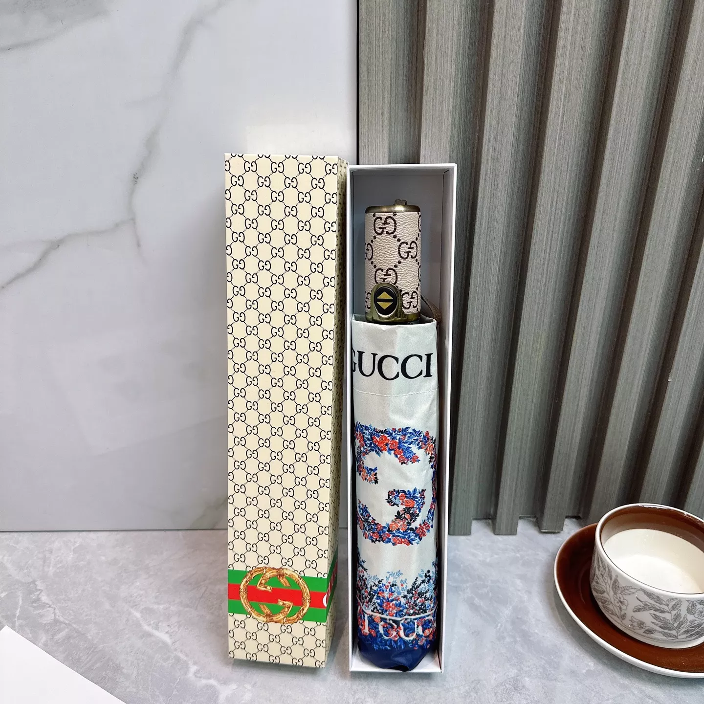 Bold 6824 Gucci Umbrellas