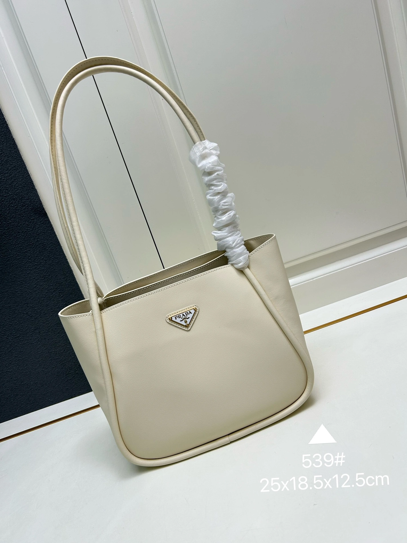 Bold 6841 Prada AAA Quality Shoulder Bags For Women