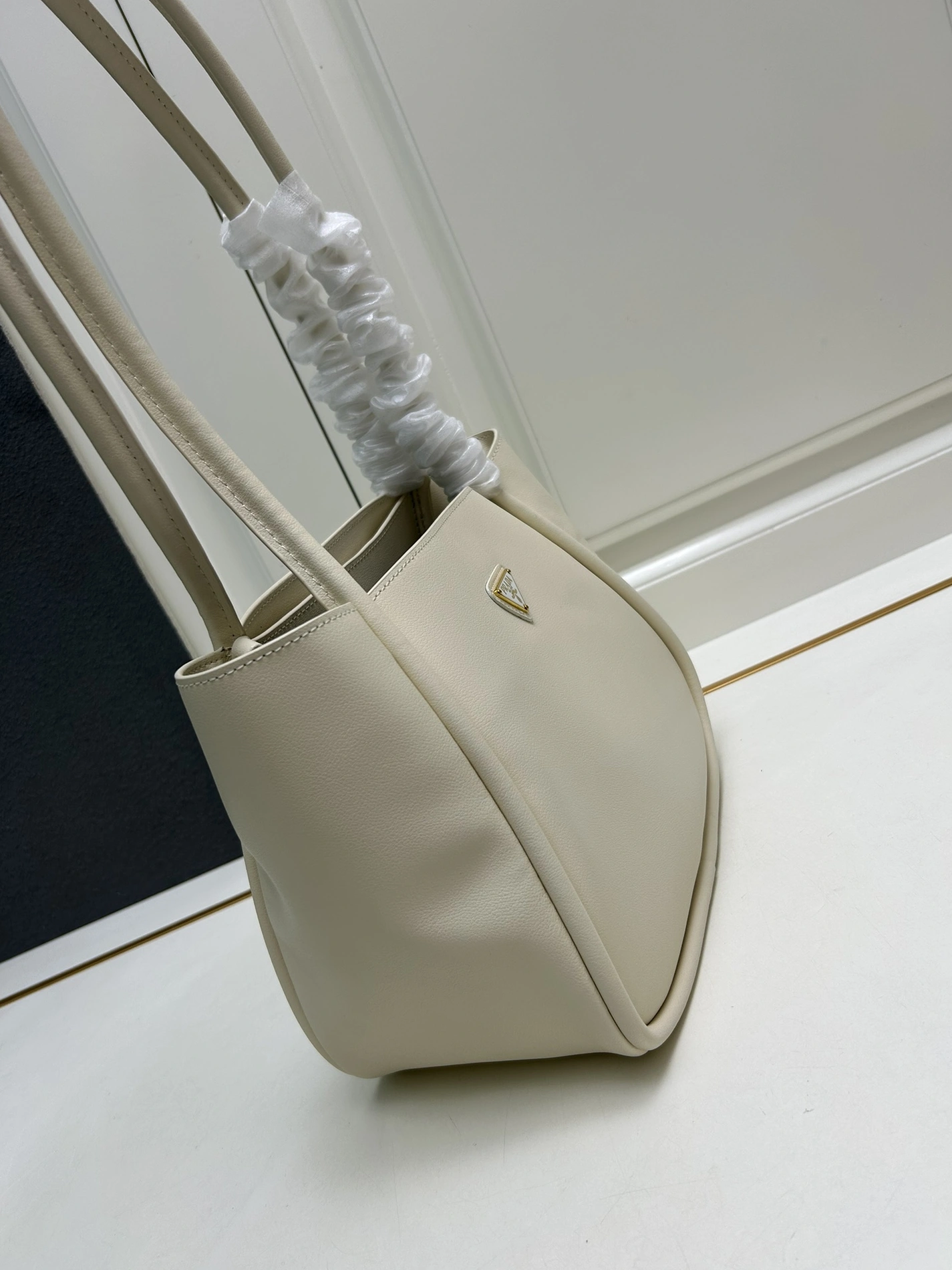 Bold 6841 Prada AAA Quality Shoulder Bags For Women
