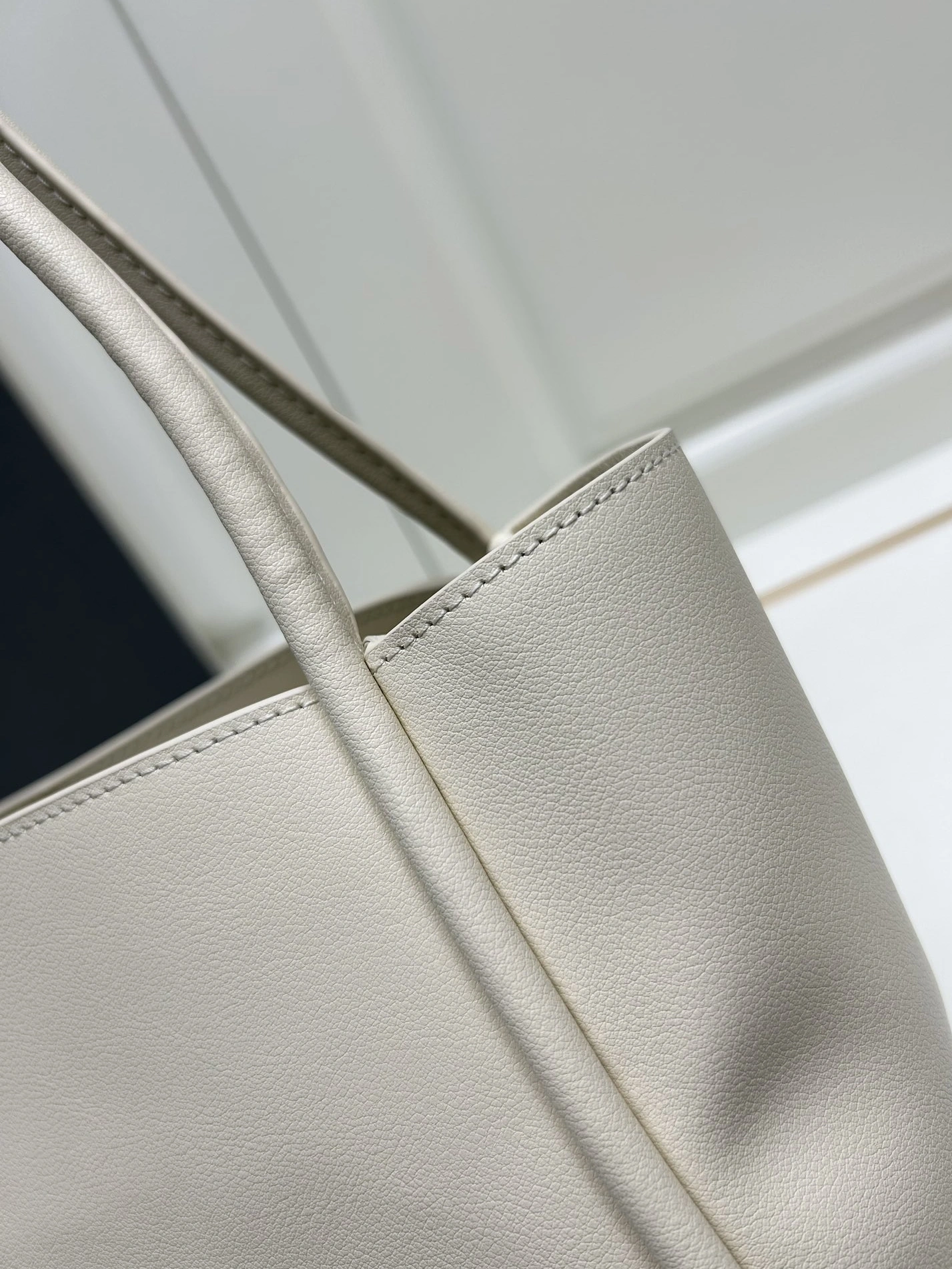 Bold 6841 Prada AAA Quality Shoulder Bags For Women