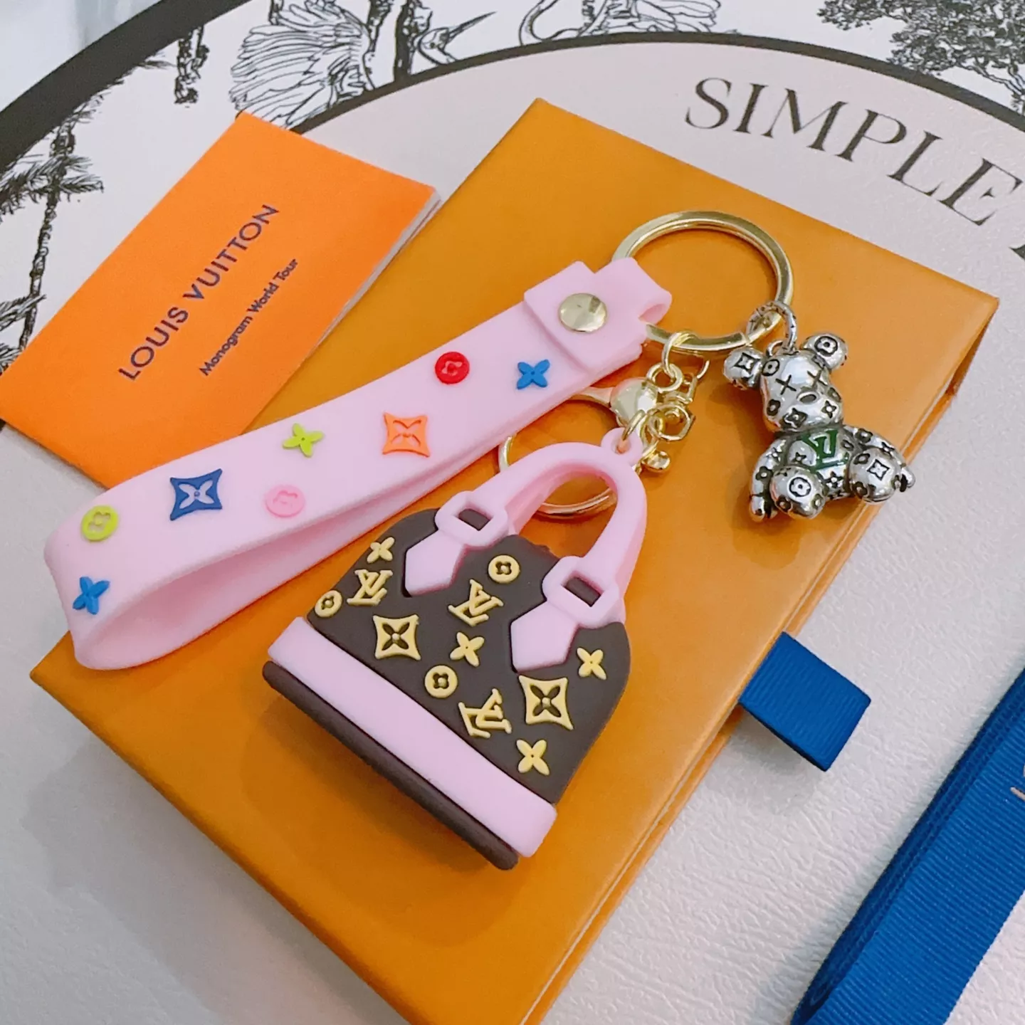 Bold 6875 Louis Vuitton LV Key Holder And Bag Buckle