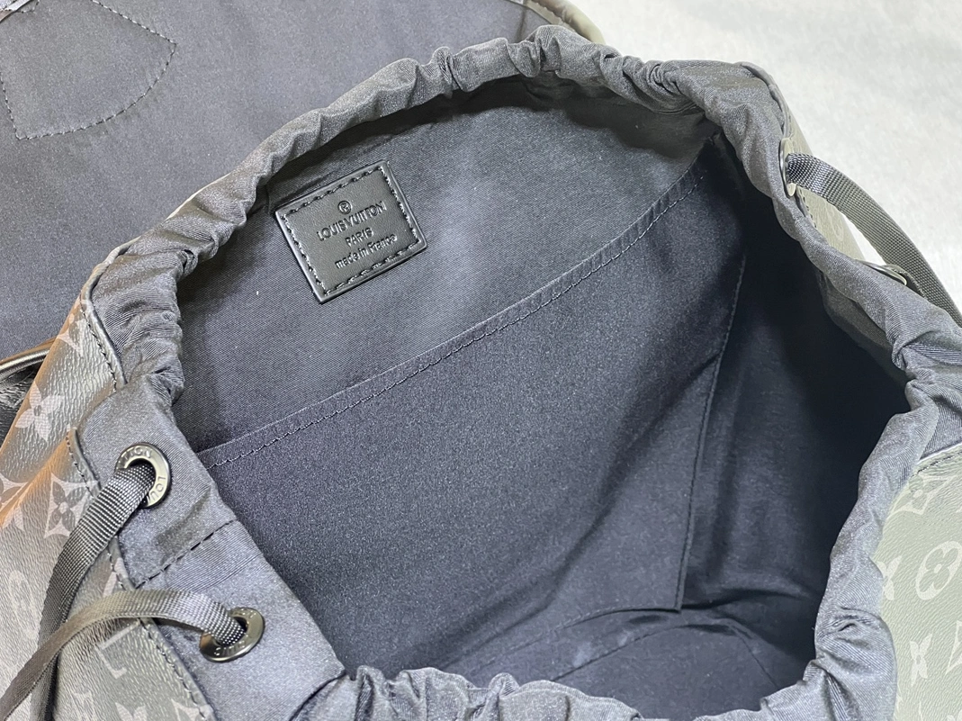 Bold 6925 Louis Vuitton LV AAA Man Backpacks