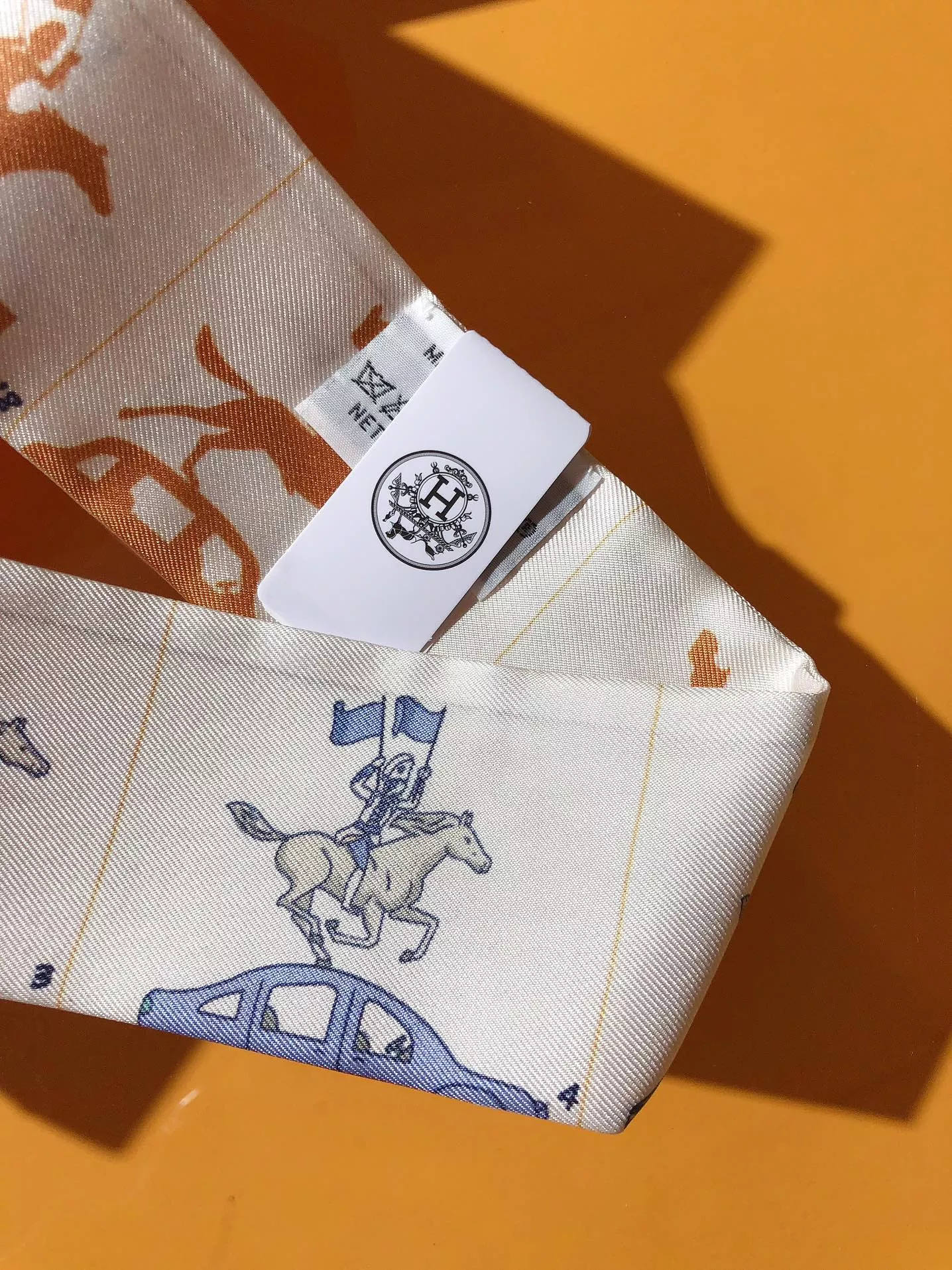 Bold 6982 Hermes Silk Scarf