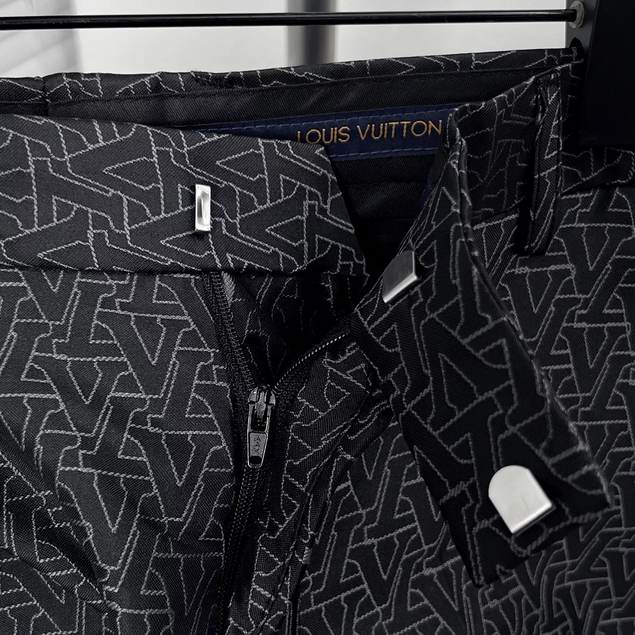 Bold 7012 Louis Vuitton LV Pants For Men
