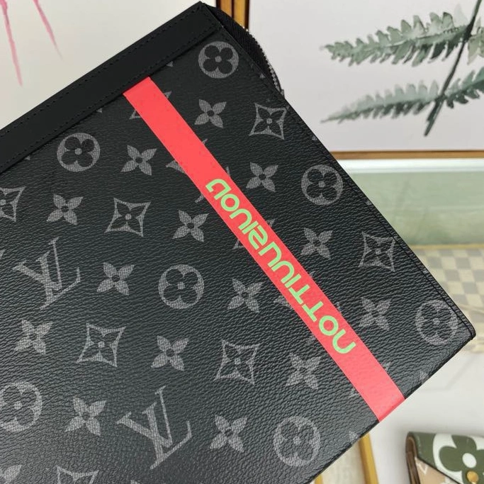 Bold 7027 Louis Vuitton AAA Quality Wallets For Unisex