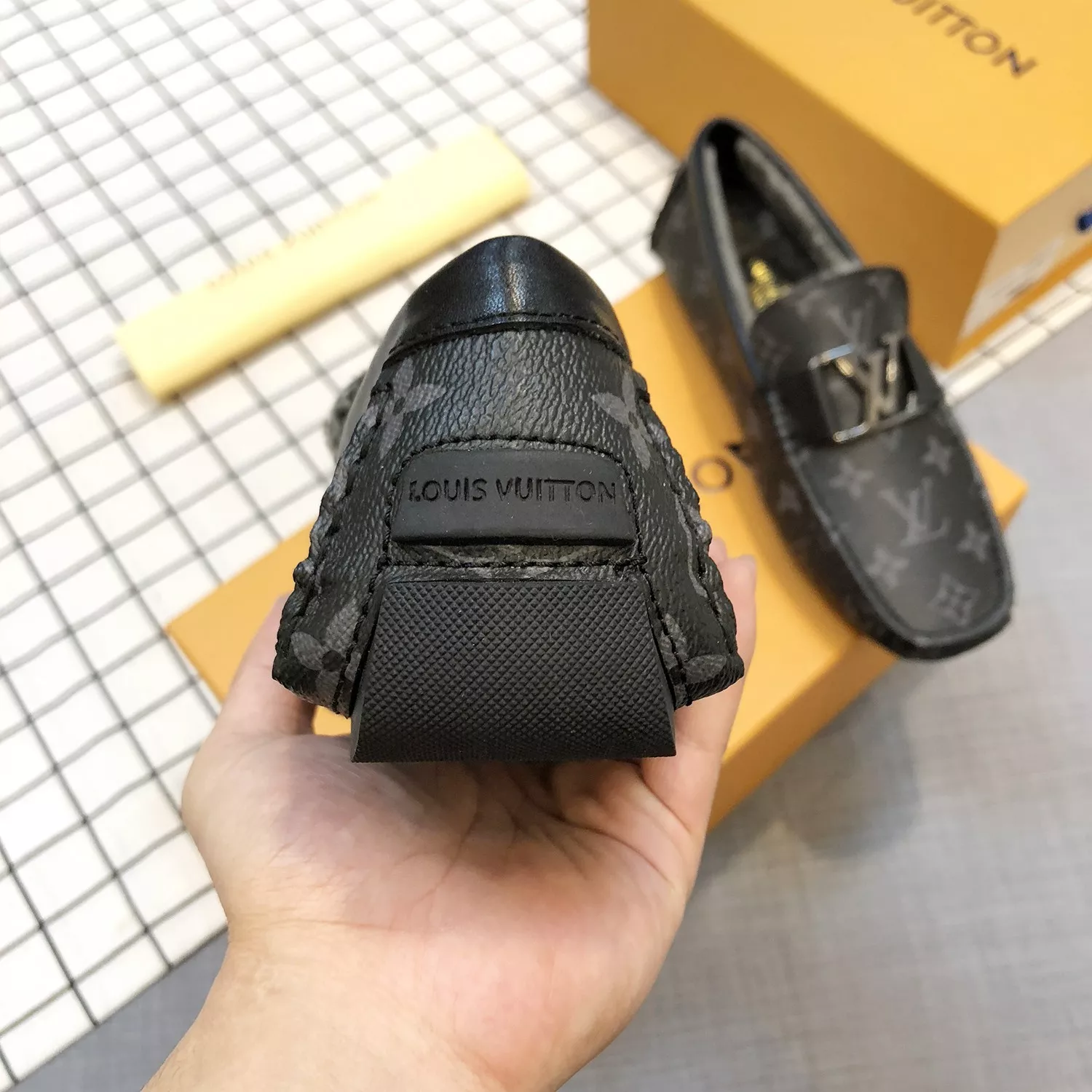 Bold 7096 Louis Vuitton LV Oxfords Shoes For Men