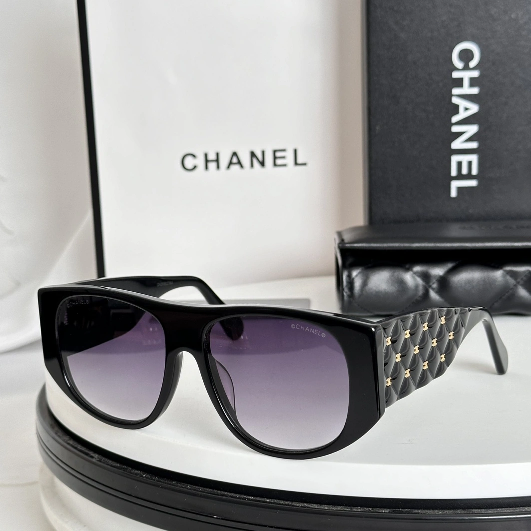 Bold 7137 Chanel AAA Quality Sunglasses